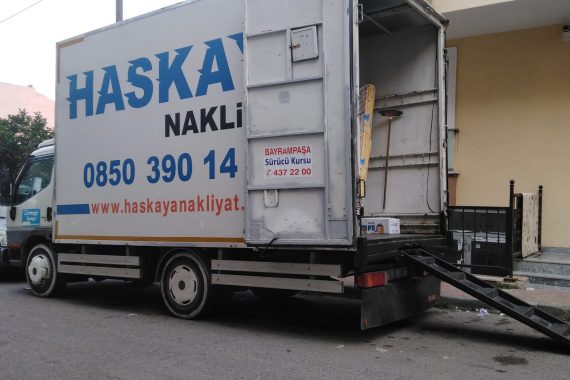 f6e4fc0c 94d4 4575 80ff b31d40864546